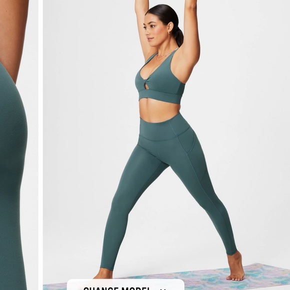 Fabletics Pants - Fabletics Workout Set in XS/S, Oasis Twist Sports Bra & Leggings
